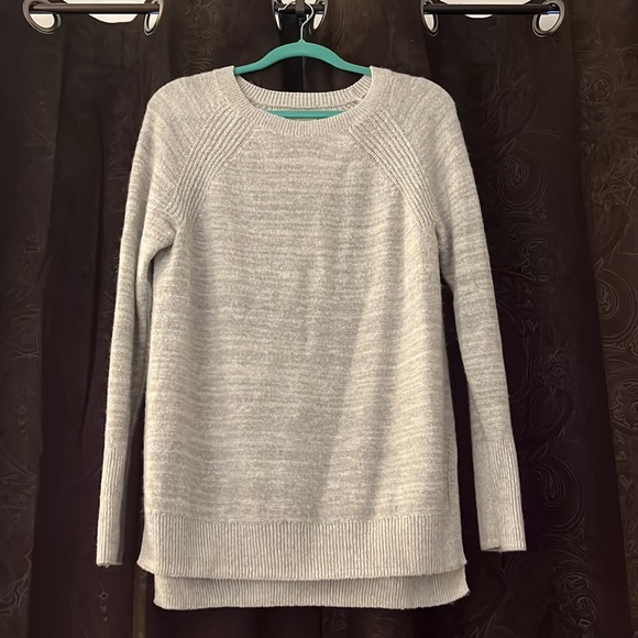 Lou & Grey Sweater, Size Medium - Picture 4 of 4